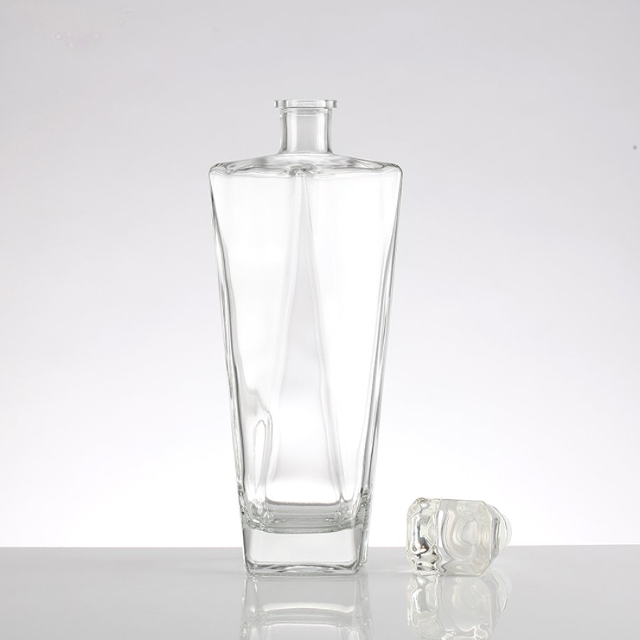 700ML Hot Sale Liquor Glass Bottle With Lids (6)