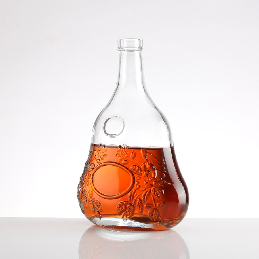 Elegant Leaf Patterned Liquor Glass Bottle (2)