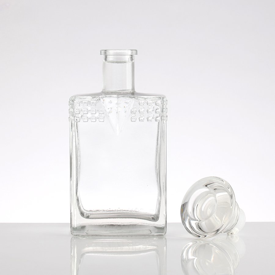 Custom engraved logo square bottle (4)