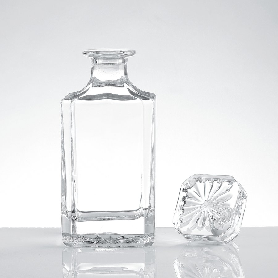 Square 700ml Engrave Bottom Glass Bottle (6)