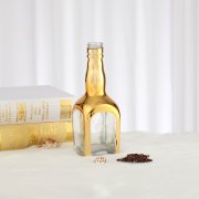 Gold Clear Liquor Glass Bottle (5)