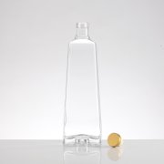  700ml trapezoidal glass spirit bottle (5)