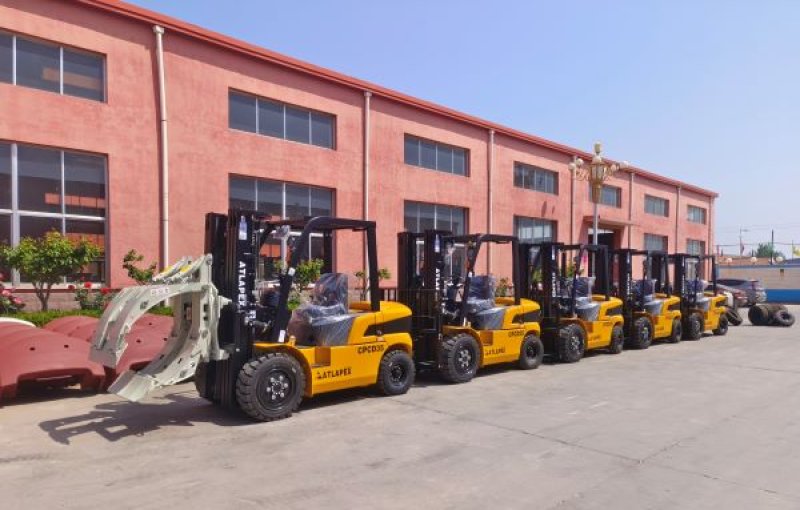 Optimizing Material Handling: The 3.5-Ton Forklift with Paper Roll Clamps for Efficient Paper Industry Operations