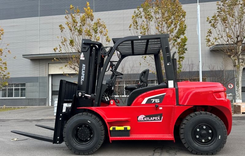 ATLAPEX 7.5 Ton Diesel Forklift: Duplex 3m Mast & High Exhaust for Heavy-Duty Outdoor Excellence