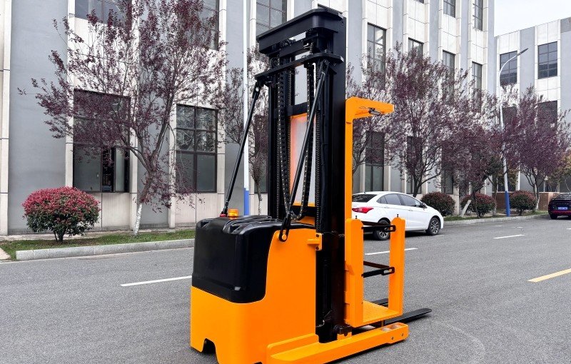 ATLAPEX Stand-on Electric Order Picker – 1.0T & 1.5T