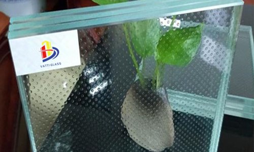 Vidrio de piso antideslizante