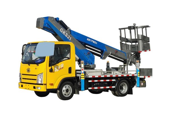 Camión Con Plataforma Aérea De 21M