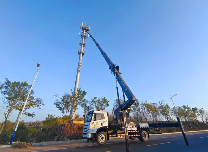 Construcción de vehículos de trabajo de gran altura de 45 metros.