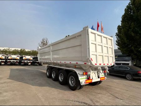 Comparison between Dump Trucks and Dump Semi-Trailers 