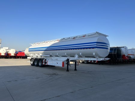 The Superiority of Aluminum Tanker Trailers 