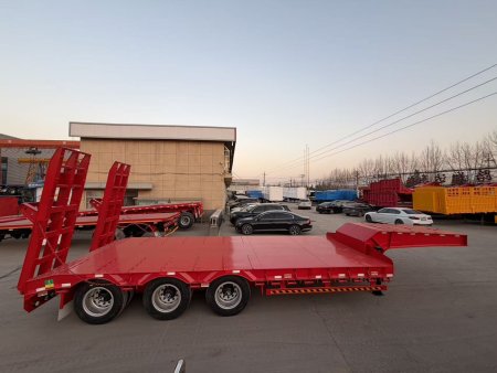 A Three-axle Low-bed Semi-trailer is About to be Shipped to Vanuatu.