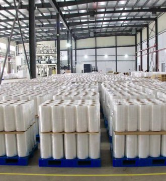 Bubble Wrap vs. Stretch Film: Choosing the Right Protective Packaging