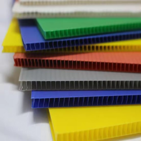 Corrugated Plastic Sheets