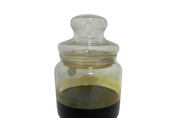 Alkaline phenolic resin curing agent for casting