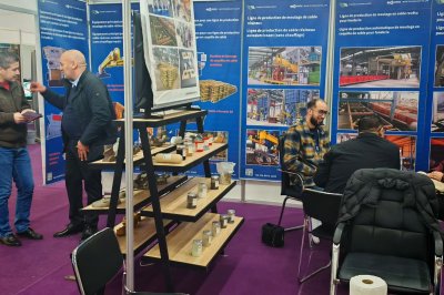 The Algeria exhibition was a complete success.