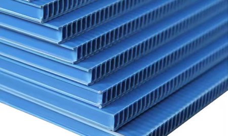 Lámina transparente acanalada para publicidad exterior