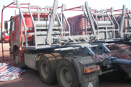 Sinotruk HOWO Wood and Logs Transport Truck