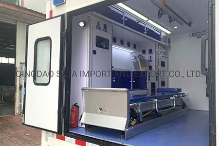 Military Dongfeng 4X4 Medical Type II Emergency Ambulance 