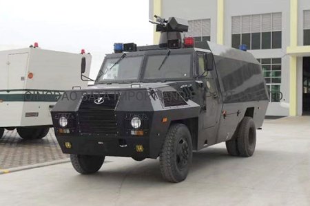 Dongfeng 4X4 Riot Control Water Cannon Truck