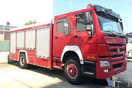 HOWO 8ton Rescue Fire Fighting Truck