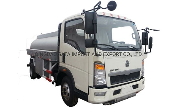 HOWO 6000 Liters Fuel Tank Truck