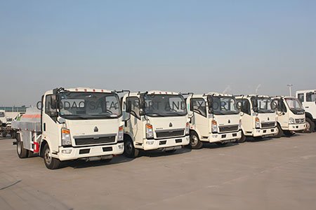 HOWO 6000 Liters Fuel Tank Truck
