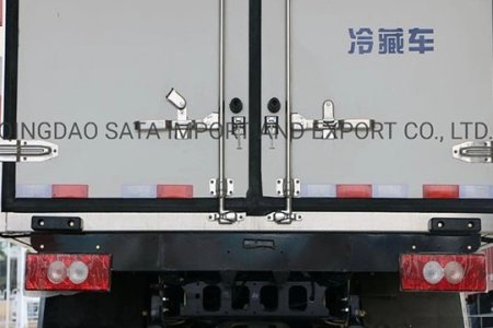 Small Refrigerator Truck 4X2