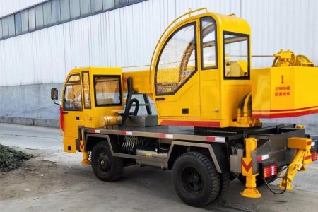 Small All Terrain Truck Crane