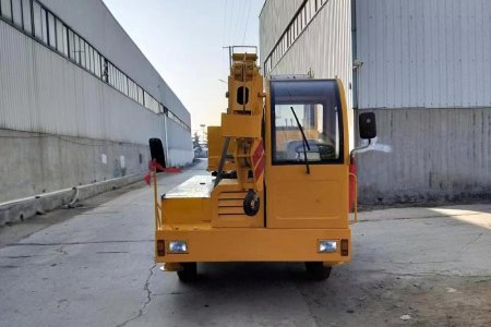Small All Terrain Truck Crane