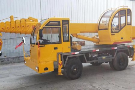 Small All Terrain Truck Crane