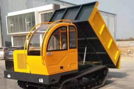 Simple Mountain Crawler Transport Vehicle
