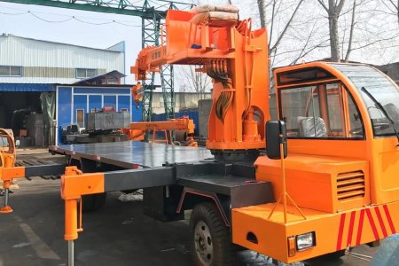 Truck Mounted Crane 6 Ton