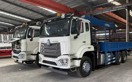 10 Tons 6x4 Truck Crane Is About To Be Transported To The UAE