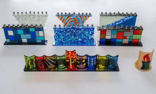 Hot melt glass candle holder