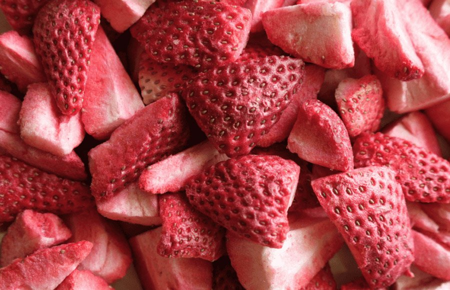 nice Freeze-Dried-Strawberries cut