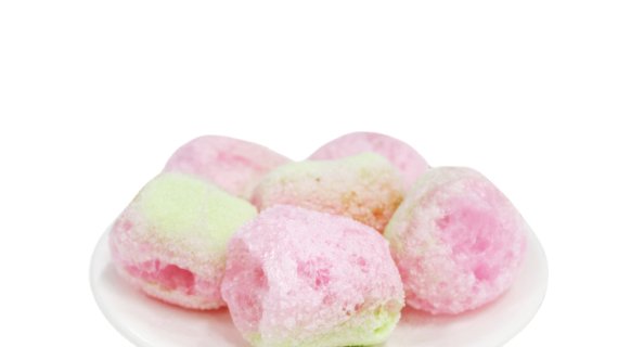 Crispy Freeze Dried Gummy Cubes | Bulk Crunchy Candy Supplier