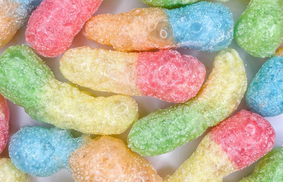 bulk freeze dried Sour Worms factory price1