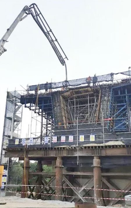 Huangling-Hancheng-Houma Railway  