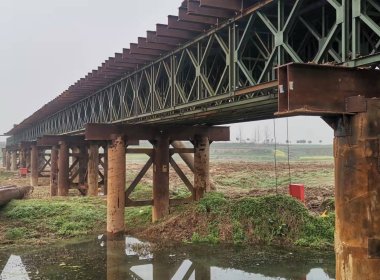 Bailey steel Bridge