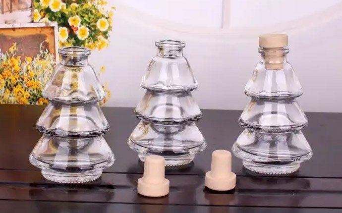 Crystal Tower Glass Bottle For England