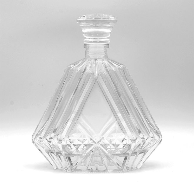 700ml Fancy Wine Liquor Vodka Gin Tequila Triangle Glass Bottle