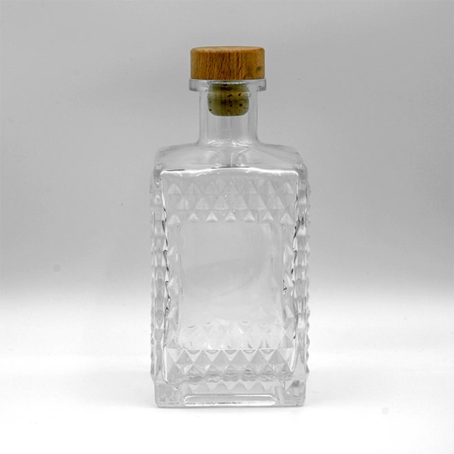 Crystal Clear Flat Square Glass Spirit Vodka Bottles