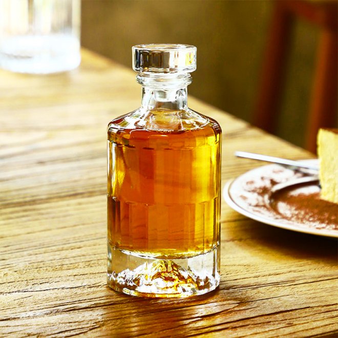 Round Empty Brandy Whiskey Liquor Glass Bottle