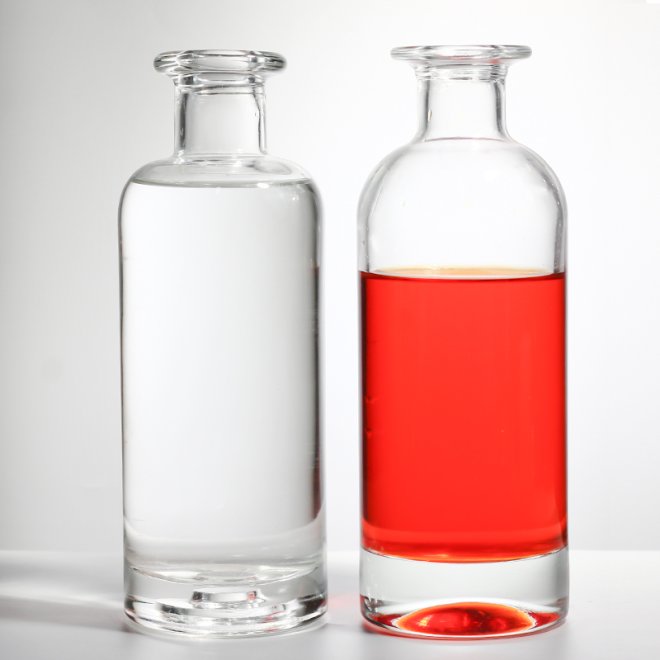 Whiskey Tequila Round Super Flint Glass Bottle