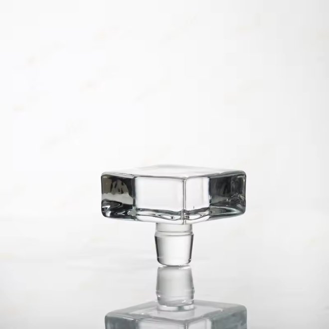 Customized Glass Bottle Crystal Caps