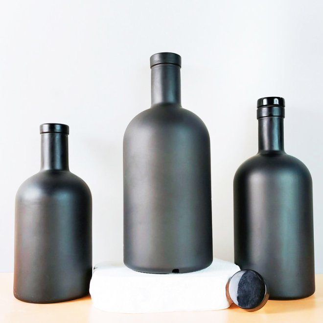 Matte Black Round Empty Flint Spirit Glass Bottle