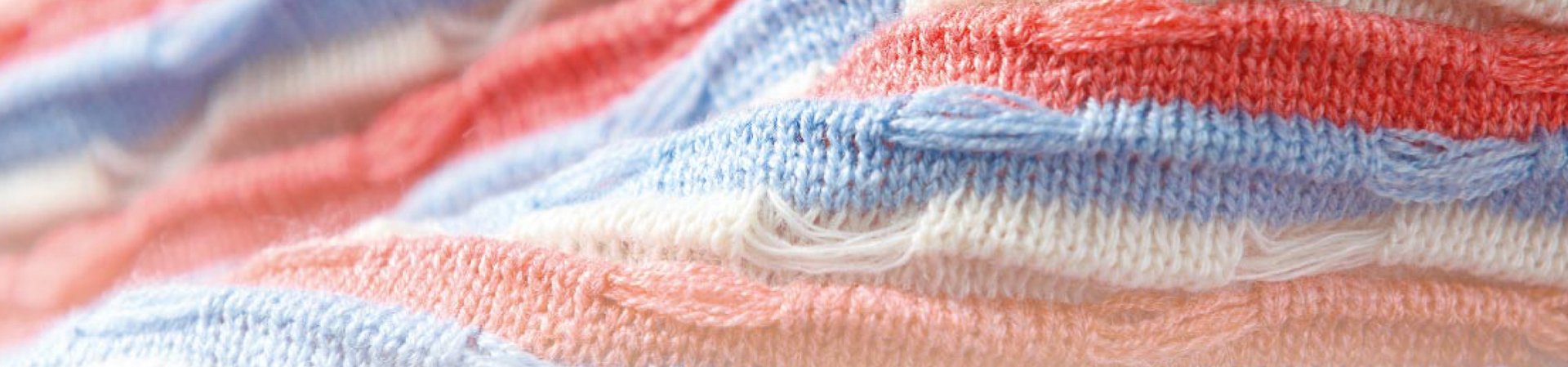 Flat knitting equipment