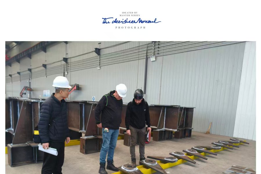 The Dutch client of Gaomi Wantai Steel Structure Engineering Co., Ltd. is currently conducting inspections on the steel structural components we manufactured for them.