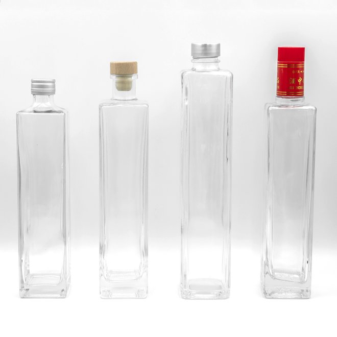 Botella de cristal cuadrada del licor del vino de la vodka de las bebidas espirituosas de 370ml 500ml 750ml