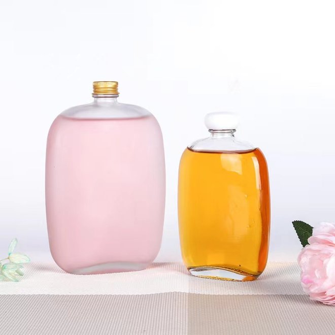 Botella de vidrio esmerilada cuadrada pequeña Cool Juice